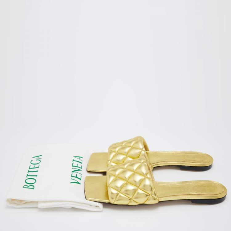 Pre Owned Bottega Veneta Gold Quilted Leather Lido Flat Slides Size 38.5
