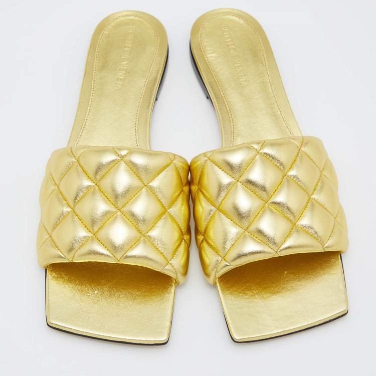 Pre Owned Bottega Veneta Gold Quilted Leather Lido Flat Slides Size 38.5