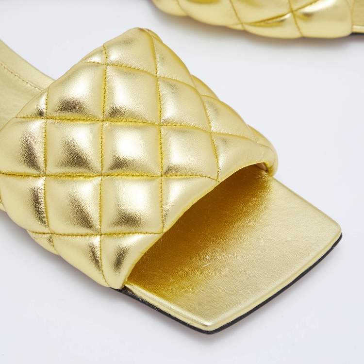 Pre Owned Bottega Veneta Gold Quilted Leather Lido Flat Slides Size 38.5