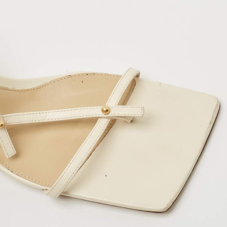 مملوكة مسبقًا Bottega Veneta Cream Leather Stretch T-strap Sandals Size 38