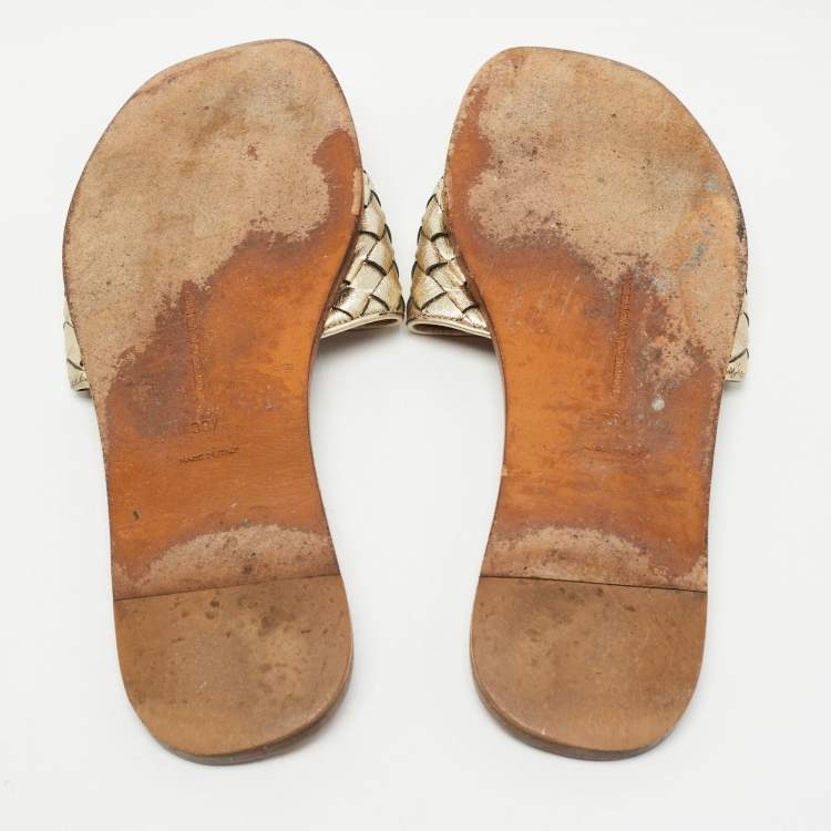 Pre Owned Bottega Veneta Gold Intrecciato Leather Flat Slides Size 38.5