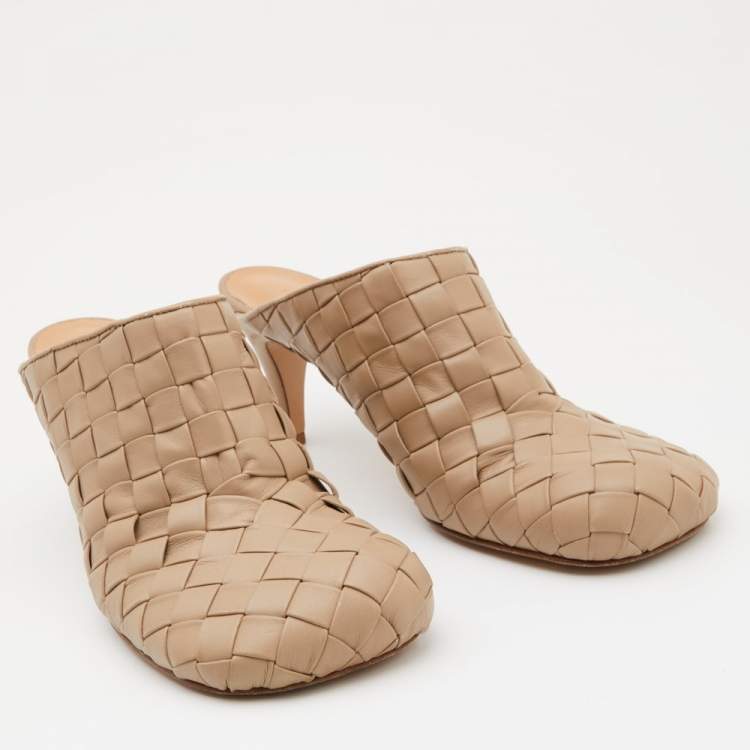 Pre Owned Bottega Veneta Light Brown Intrecciato Leather Mules Size 40