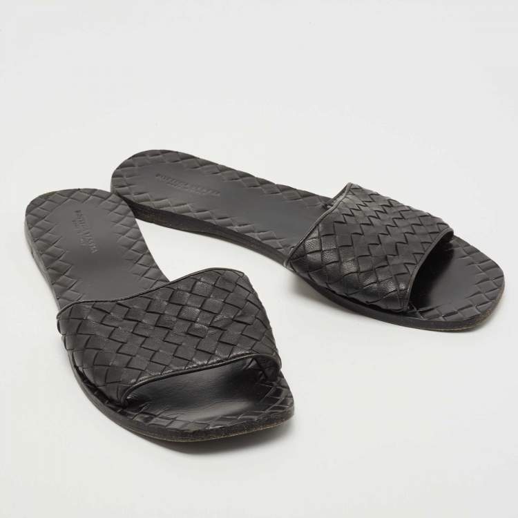 Pre Owned Bottega Veneta Black Intrecciato Leather Flat Slides Size 39