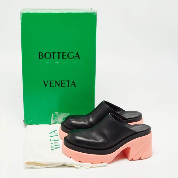 Pre Owned Bottega Veneta Black/ Pink Leather Flash Mules Size 38