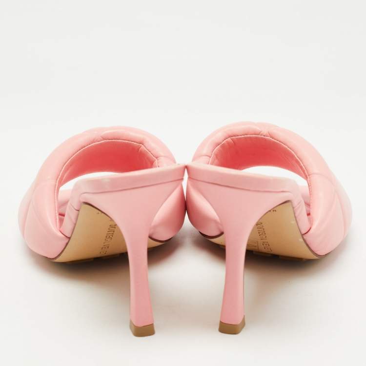 Pre Owned Bottega Veneta Pink Quilted Leather Lido Slide Sandals Size 37