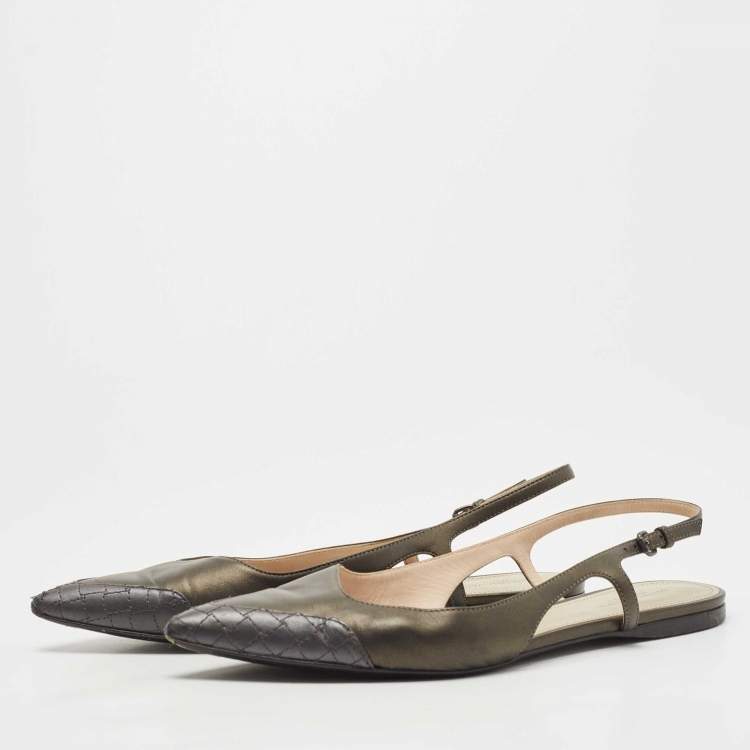 Pre Owned Bottega Veneta Two Tone Leather Slingback Flats Size 40