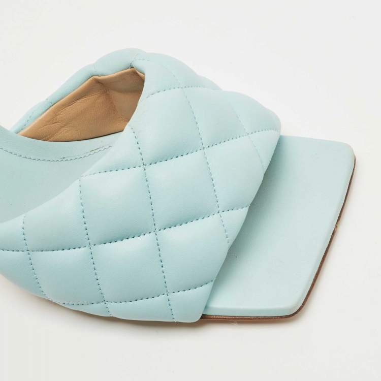 Pre Owned Bottega Veneta Blue Quilted Leather Lido Slide Sandals Size 39