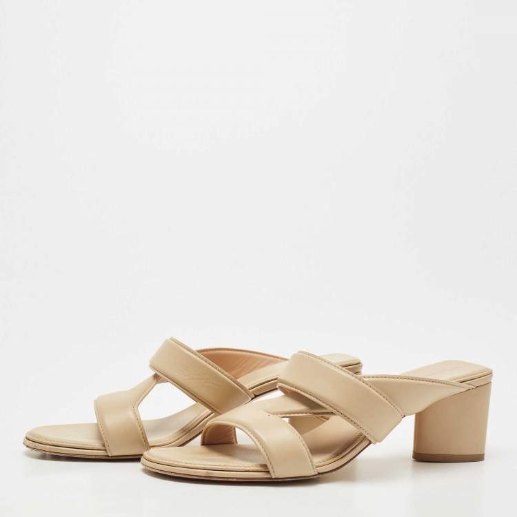 Pre Owned Bottega Veneta Beige Leather Crisscross Slide Sandals Size 40.5