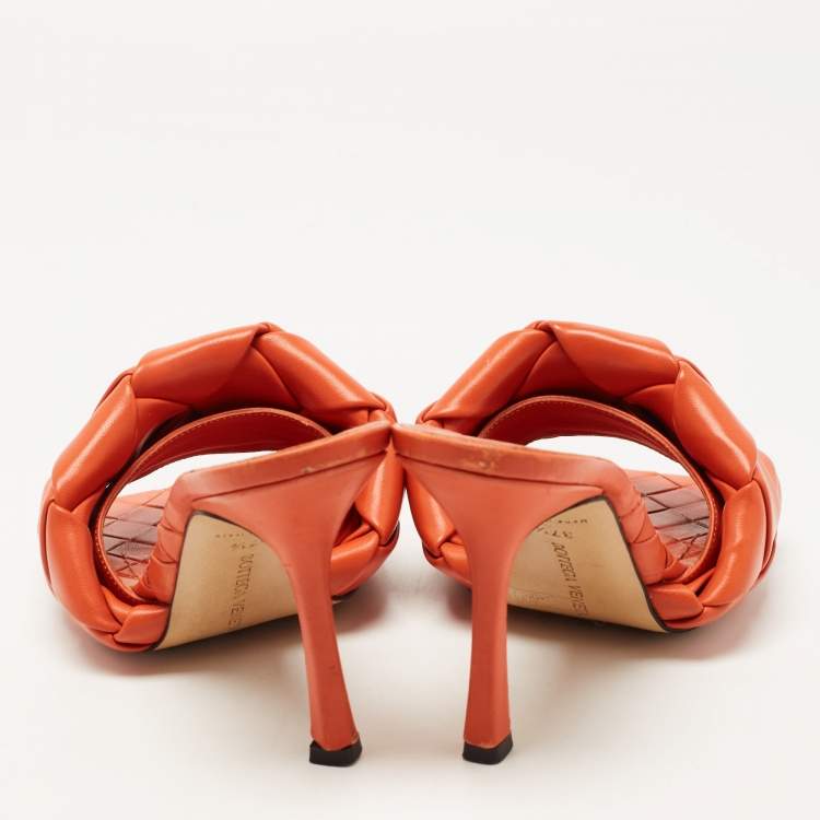 Pre Owned Bottega Veneta Orange Leather Lido Sandals  Size 37.5