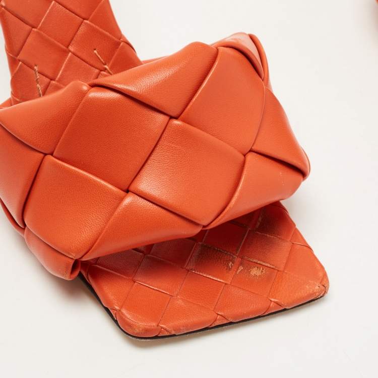 Pre Owned Bottega Veneta Orange Leather Lido Sandals  Size 37.5