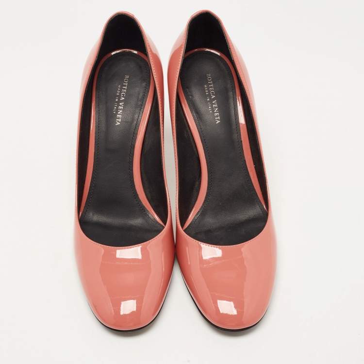 Pre Owned Bottega Veneta Orange Patent  Round Toe Pumps Size 37
