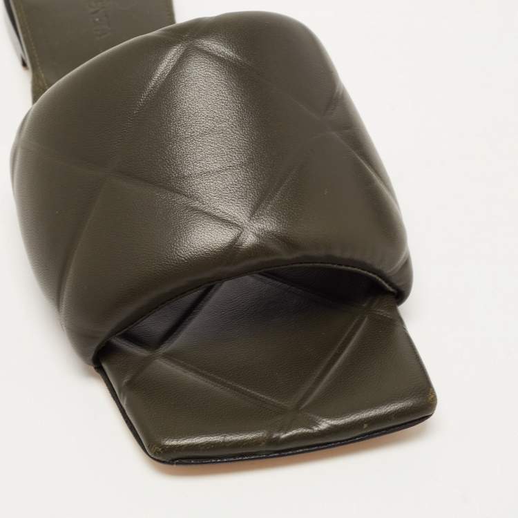 Pre Owned Bottega Veneta Olive Quilted Leather Lido Flat Slides Size 37