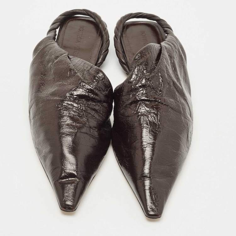 مملوكة مسبقًا Bottega Veneta Dark Brown Leather Pointed Toe Slingback Flats Size 38