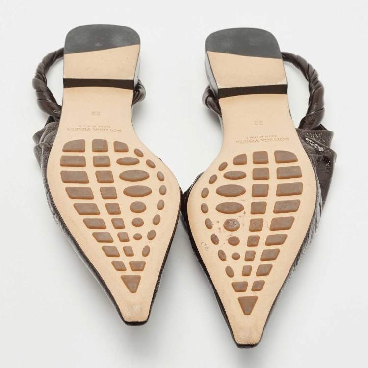 مملوكة مسبقًا Bottega Veneta Dark Brown Leather Pointed Toe Slingback Flats Size 38