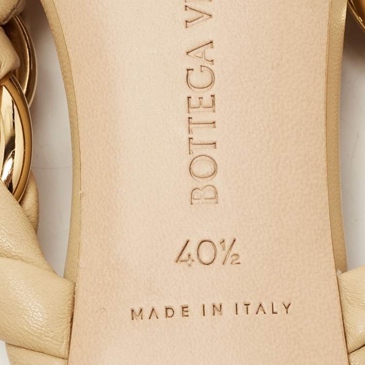 Pre Owned Bottega Veneta Beige Braided Leather and Chain Thong Sandals Size 40.5