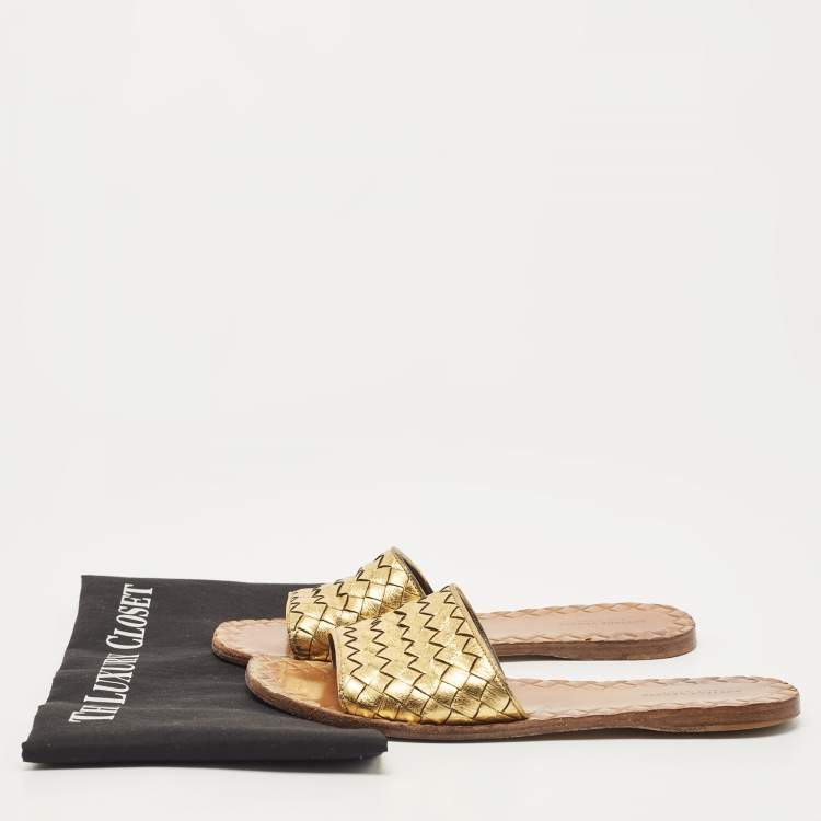 Pre Owned Bottega Veneta Gold Intrecciato Leather Flat Slides Size 37.5