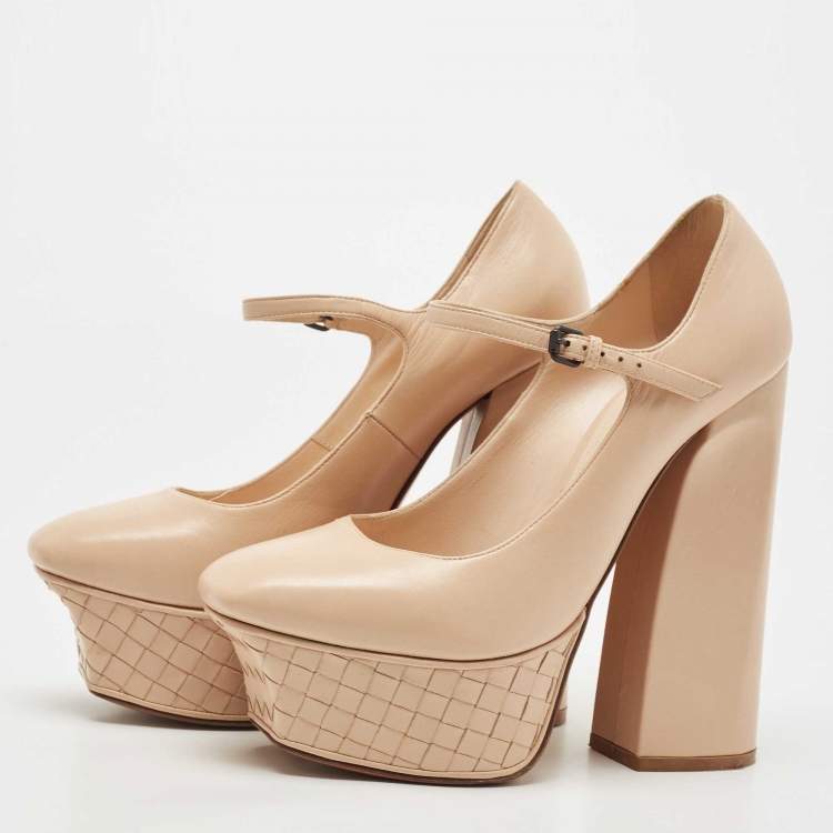 Pre Owned Bottega Veneta Beige Leather Mary Jane Pumps Size 38.5