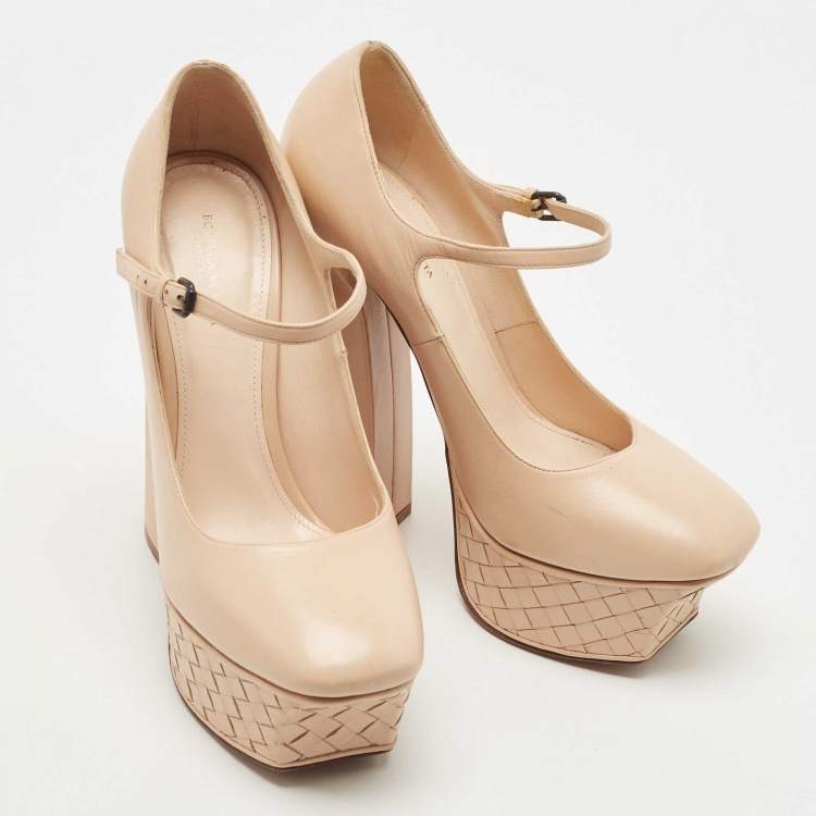 Pre Owned Bottega Veneta Beige Leather Mary Jane Pumps Size 38.5