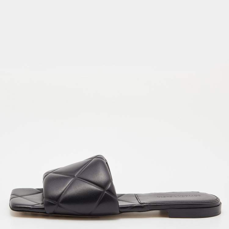 Pre Owned Bottega Veneta Black Quilted Leather Lido Flat Slides Size 40