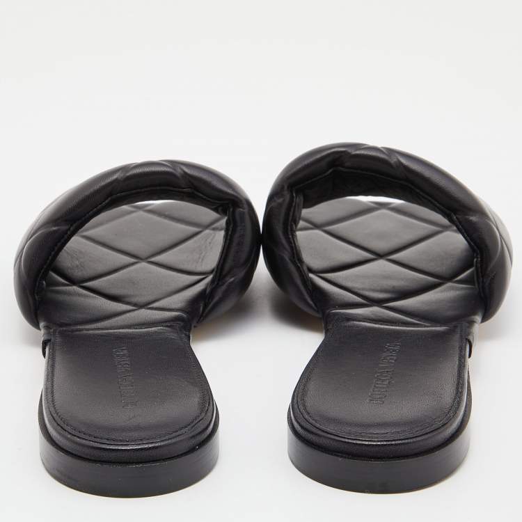Pre Owned Bottega Veneta Black Quilted Leather Lido Flat Slides Size 40