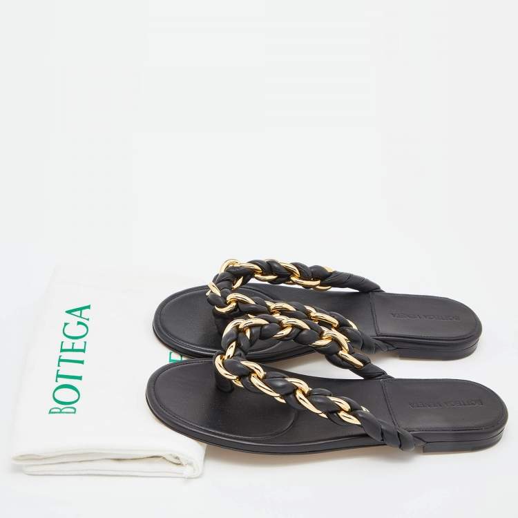 Pre Owned Bottega Veneta Black Leather Dot 55 Thong Flats Size 40