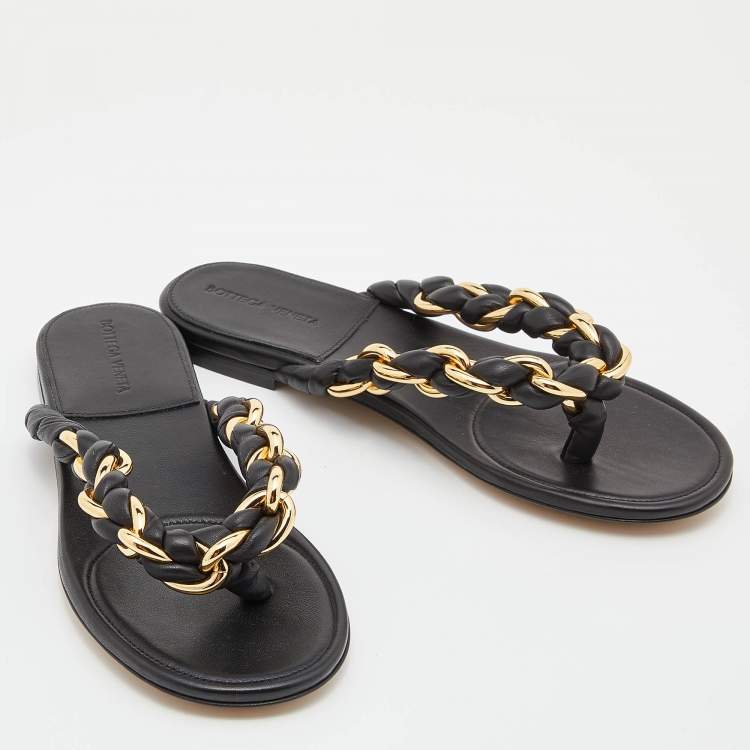 Pre Owned Bottega Veneta Black Leather Dot 55 Thong Flats Size 40
