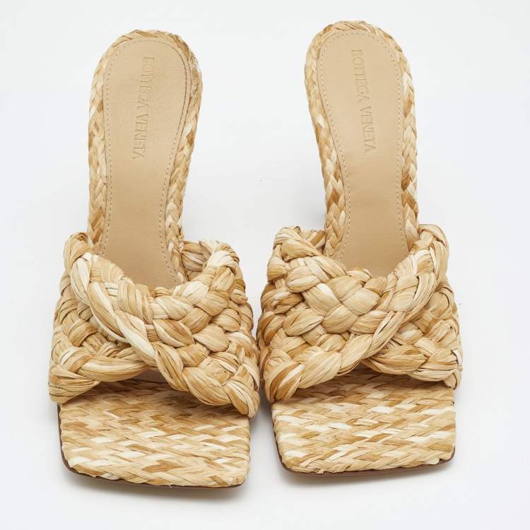 Pre Owned Bottega Veneta Beige Raffia Lido Slide Sandals Size 38