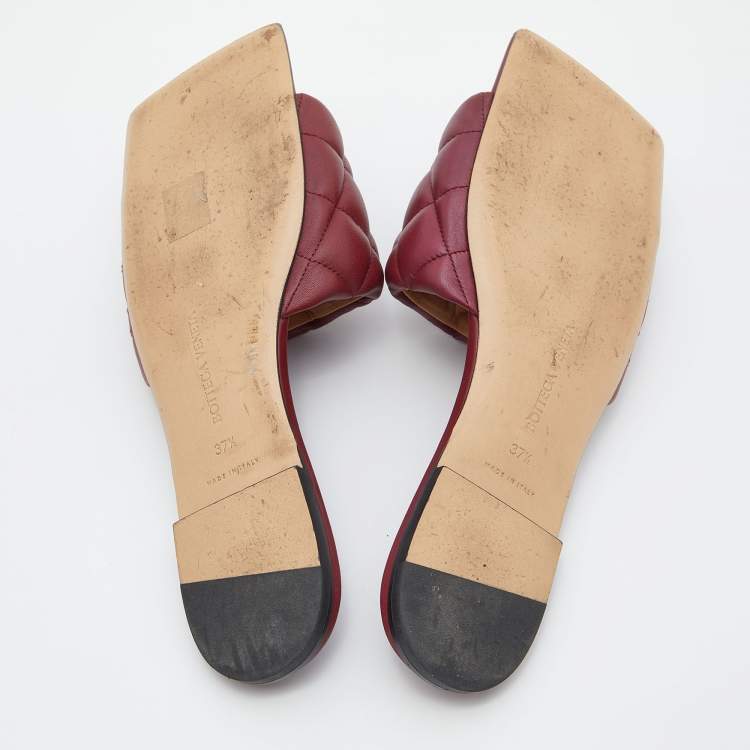 Pre Owned Bottega Veneta Red Quilted Leather Lido Flat Slides Size 37.5