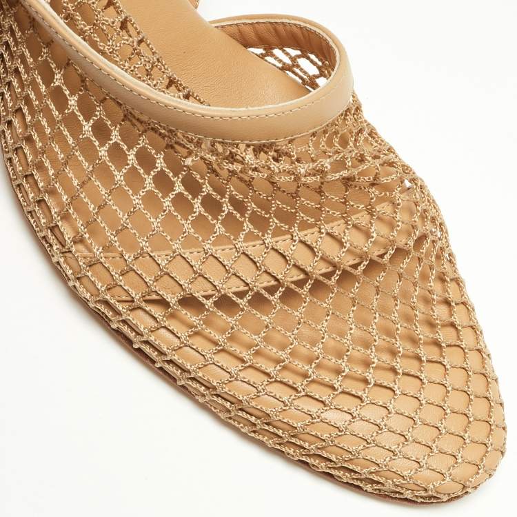 مملوكة مسبقًا Bottega Veneta Beige Mesh and Leather Chunky Chain Ankle Strap Pumps Size 39.5