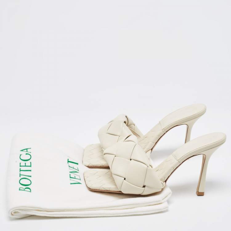 Pre Owned Bottega Veneta Cream Leather Lido Slides Size 38.5