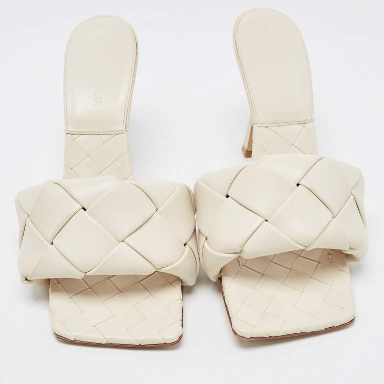 Pre Owned Bottega Veneta Cream Leather Lido Slides Size 38.5