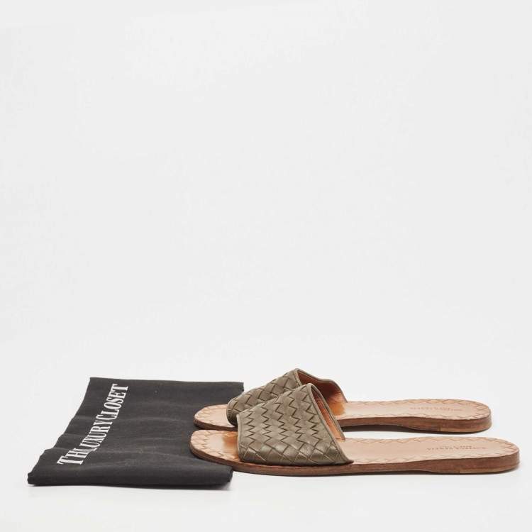 Pre Owned Bottega Veneta Brown Intrecciato Leather Flat Slides Size 39