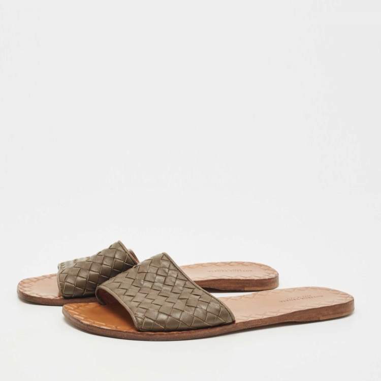 Pre Owned Bottega Veneta Brown Intrecciato Leather Flat Slides Size 39