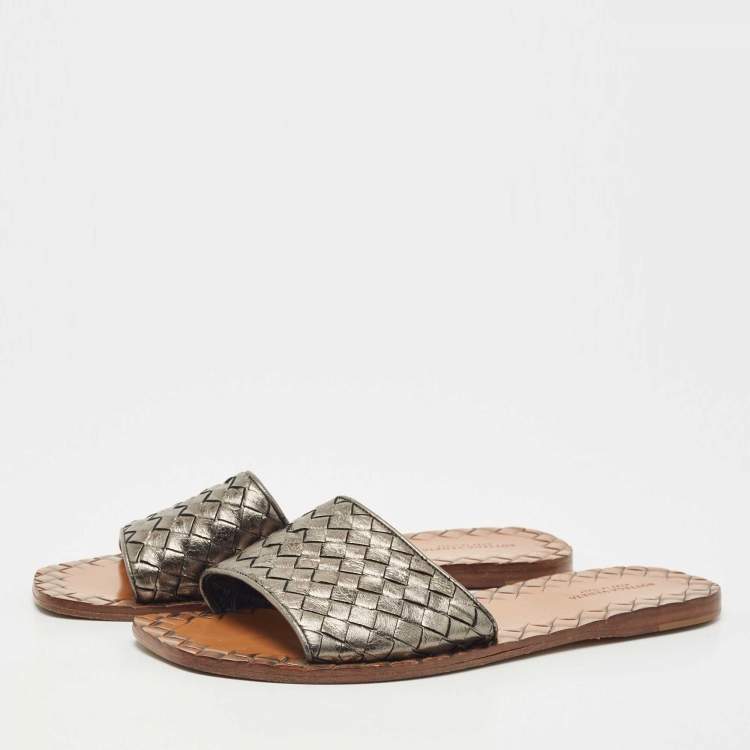 Pre Owned Bottega Veneta Metallic Bronze  Intrecciato  Leather Flat Slides Size 38