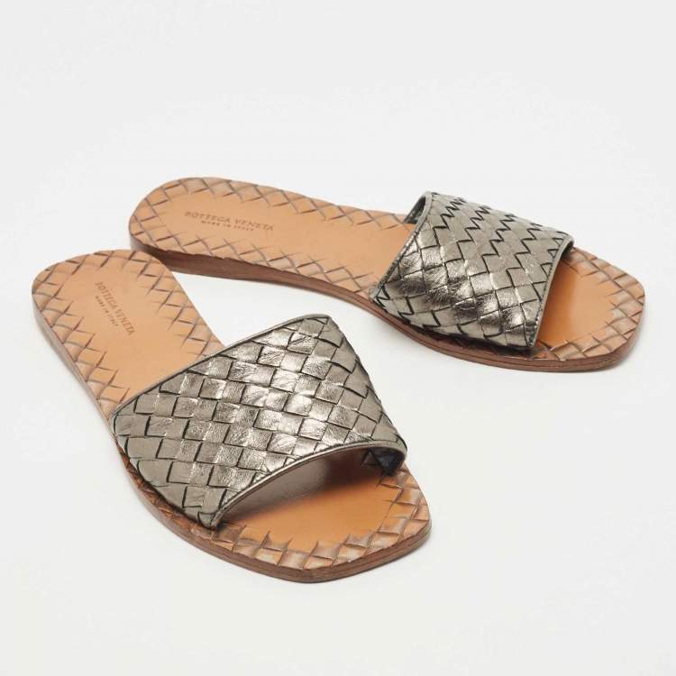 Pre Owned Bottega Veneta Metallic Bronze  Intrecciato  Leather Flat Slides Size 38