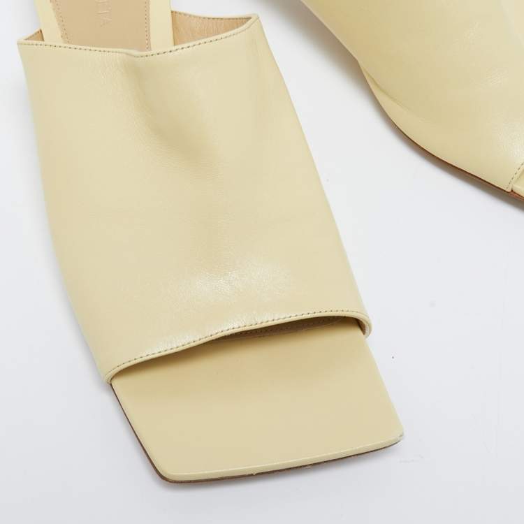 Pre Owned Bottega Veneta Yellow Leather Stretch Slides Size 39.5 