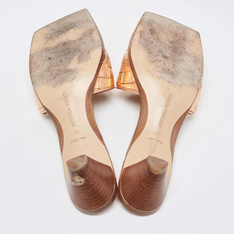 Pre Owned Bottega Veneta Rose Gold Leather Intrecciato Slide Sandals Size 41