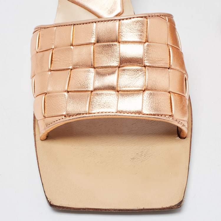 Pre Owned Bottega Veneta Rose Gold Leather Intrecciato Slide Sandals Size 41