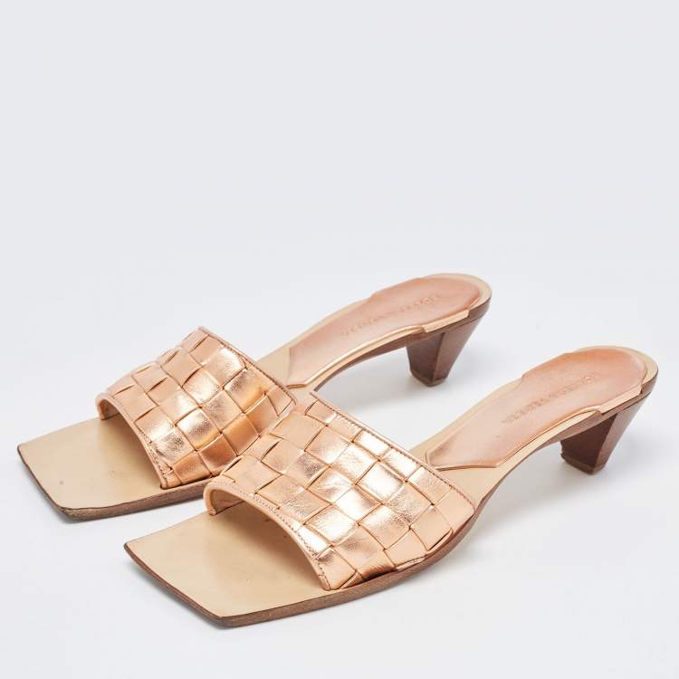 Pre Owned Bottega Veneta Rose Gold Leather Intrecciato Slide Sandals Size 41