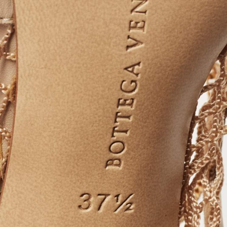 Pre Owned Bottega Veneta Beige Mesh and Leather Stretch Pumps Size 37.5