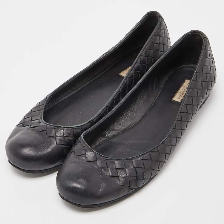 مملوكة مسبقًا Bottega Veneta Black Intrecciato Leather Ballet Flats Size 38.5