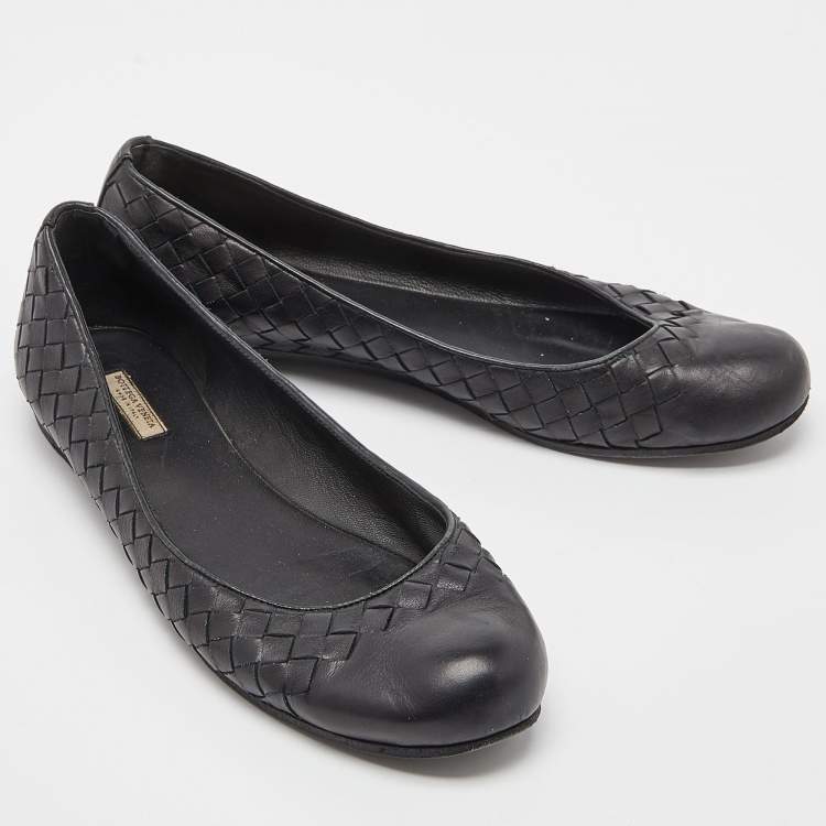 مملوكة مسبقًا Bottega Veneta Black Intrecciato Leather Ballet Flats Size 38.5