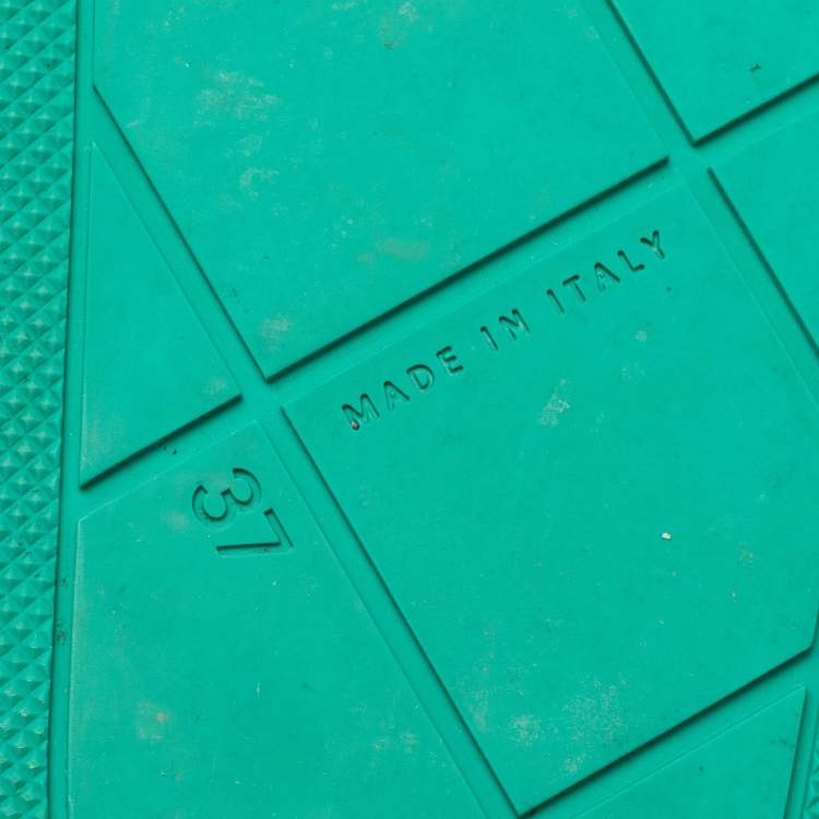 Pre Owned Bottega Veneta Green Rubber Pool Flat Slides Size 37
