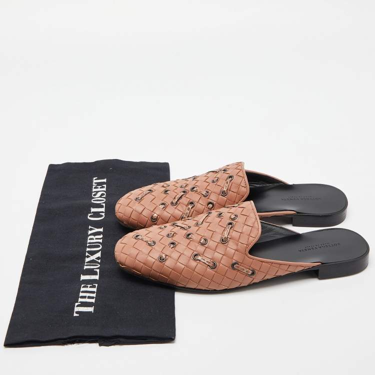 Pre Owned Bottega Veneta Pink Intrecciato Leather Fiandra Flat Mules Size 36.5