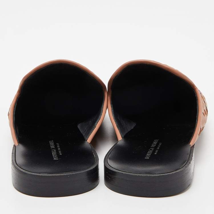 Pre Owned Bottega Veneta Pink Intrecciato Leather Fiandra Flat Mules Size 36.5