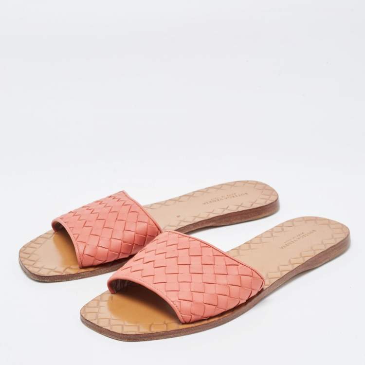 Pre Owned Bottega Veneta Pink Leather Intrecciato Flat Slides Size 37.5