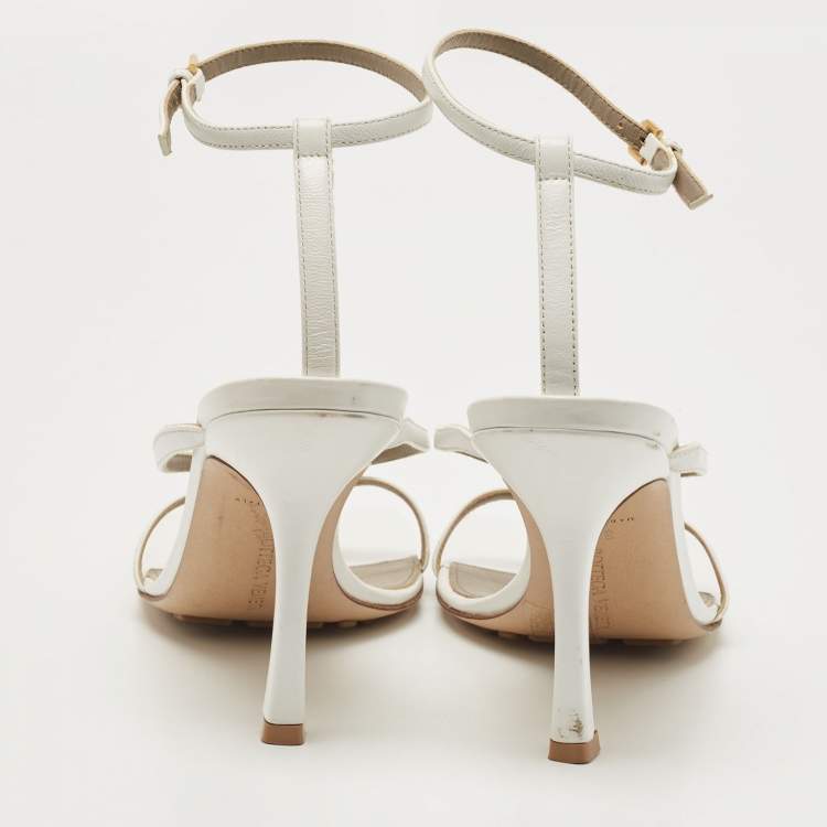 Pre Owned Bottega Veneta White Leather Ankle Strap Sandals Size 38.5