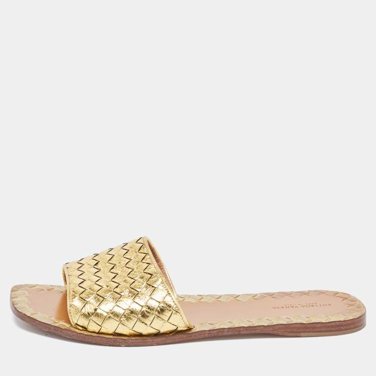 Pre Owned Bottega Veneta Gold Intrecciato Leather Flat Slides Size 40
