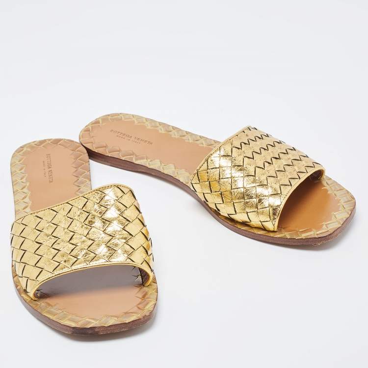 Pre Owned Bottega Veneta Gold Intrecciato Leather Flat Slides Size 40