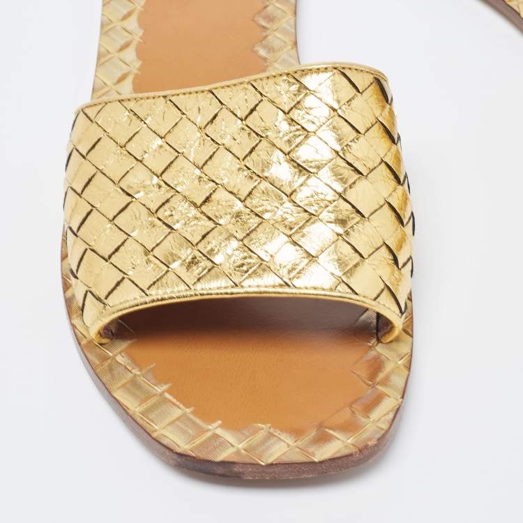 Pre Owned Bottega Veneta Gold Intrecciato Leather Flat Slides Size 40